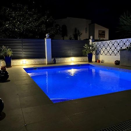 Jolie Maison Avec Sa Piscine Privee Wifi Empuriabrava Ngoại thất bức ảnh