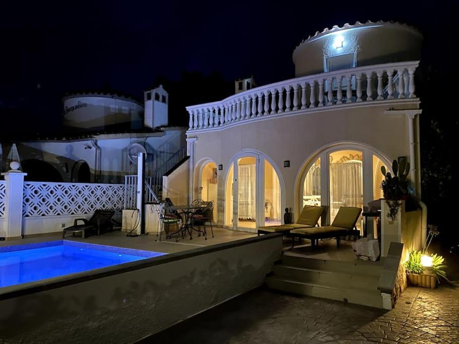 Jolie Maison Avec Sa Piscine Privee Wifi Empuriabrava Ngoại thất bức ảnh